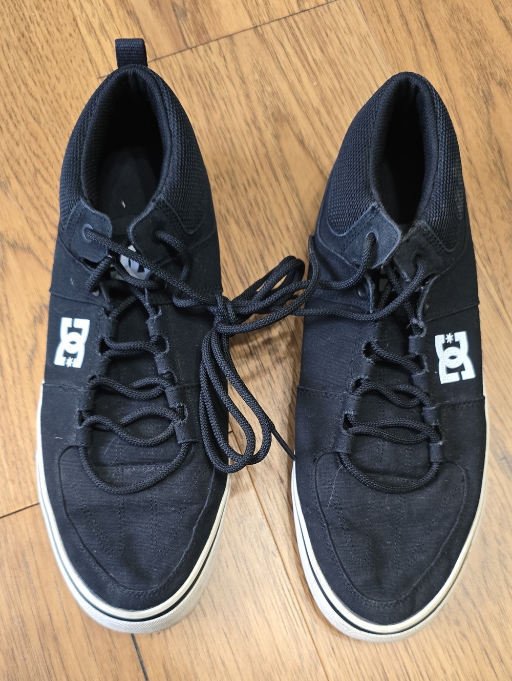 DC Men’s Black Skate Sneakers with White Logo